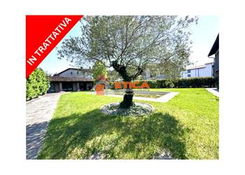 LOC. MISANO GERA D'ADDA - VILLA SINGOLA CON PISCINA E GIARDINO PRIVATO